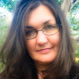 Meet your Posher, Lynn